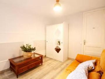 ¡Recién llegado! Habitación en Carrer Nou de Sant Francesc