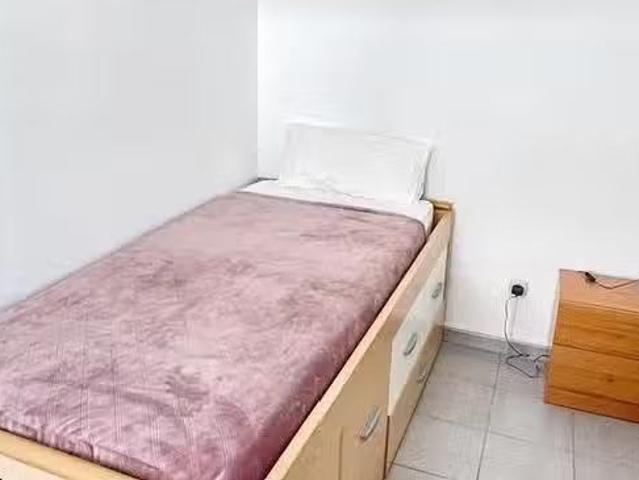 ¡Recién llegado! Habitación en Carrer Rosselló