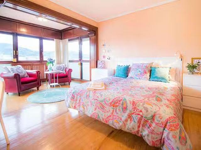 Acogedor Habitación en Grupo Reverendo Vicente Garamendi, Solo.