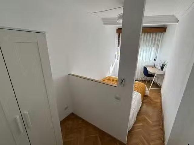 Nuevo Habitación en Paseo de Santa María de la Cabeza, Arganzu.