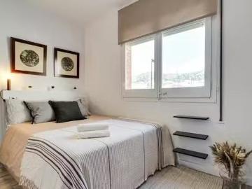 Acogedor Habitación en Passeig de Valldaura, La Prosperitat