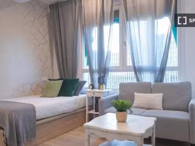 Barato Habitación en piso compartido en alquiler en El Viso, M.