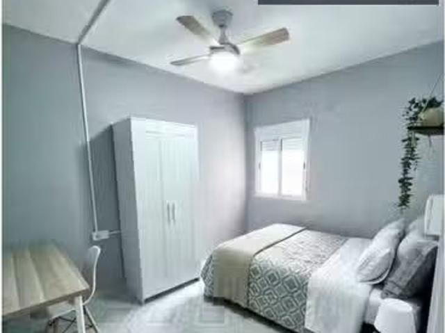 Nuevo Habitación en piso compartido en alquiler en Elche, solo.