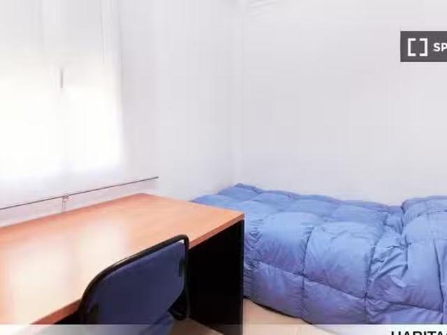 Encantador Habitación en piso compartido en alquiler en Los Re.