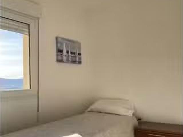 Encantador Habitación en piso compartido en alquiler en Santan.