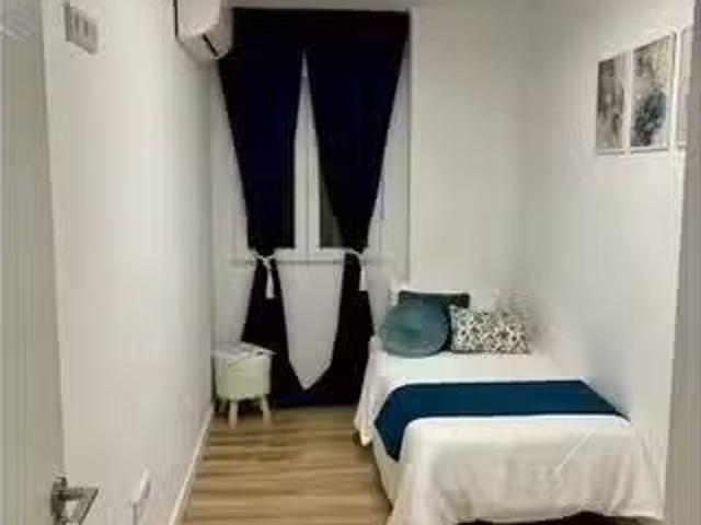 Acogedor Habitación en piso compartido en alquiler en Sagunto.