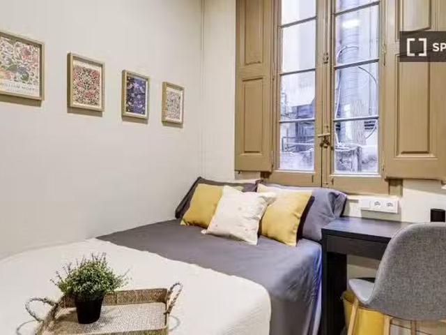 ¡En alquiler! Habitación en piso compartido en El Raval, Barce.