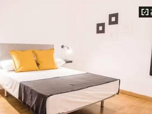 Encantador Habitación en piso compartido, Russafa, Valencia