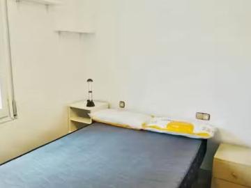 Barato Habitación en Ronda de ľ Est