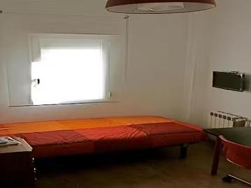 Acogedor Habitación en Ronda de Segovia, Palacio