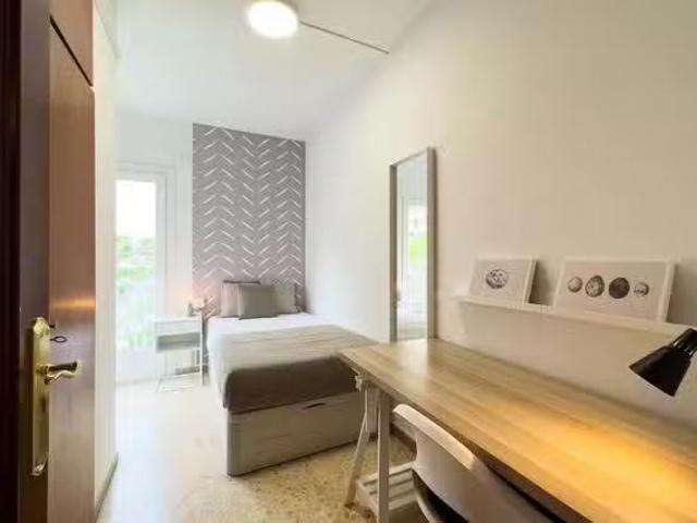 Encantador Habitación en Ronda del Guinardó