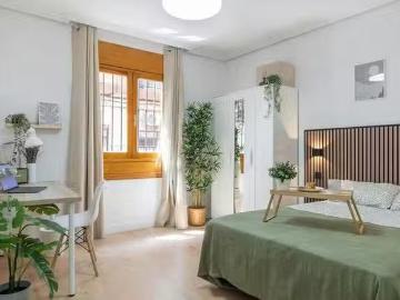 Bonito Habitación en Travesía Oriente