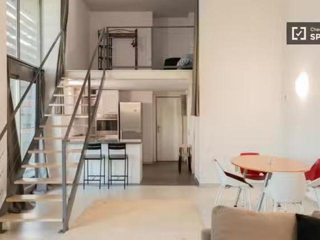Único Impresionante apartamento tipo loft en alquiler en Patra.