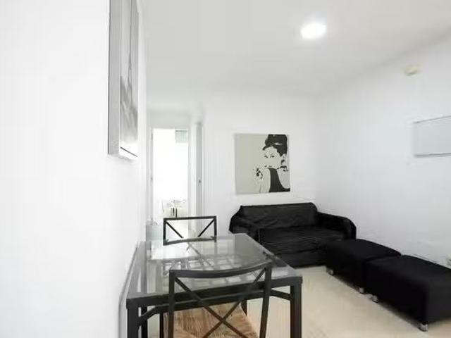 Acogedor Piso de 1 habitación en Calle de Antonio Zamora, Puer.