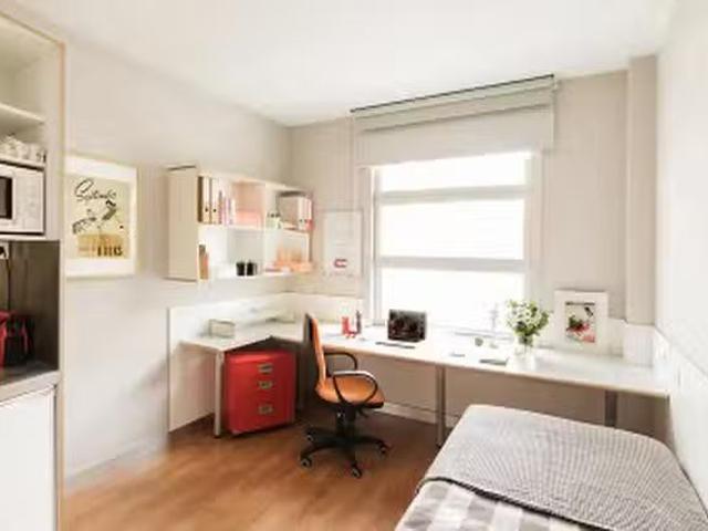 Único Piso de 1 habitación en Calle de Ramiro de Maeztu, 2