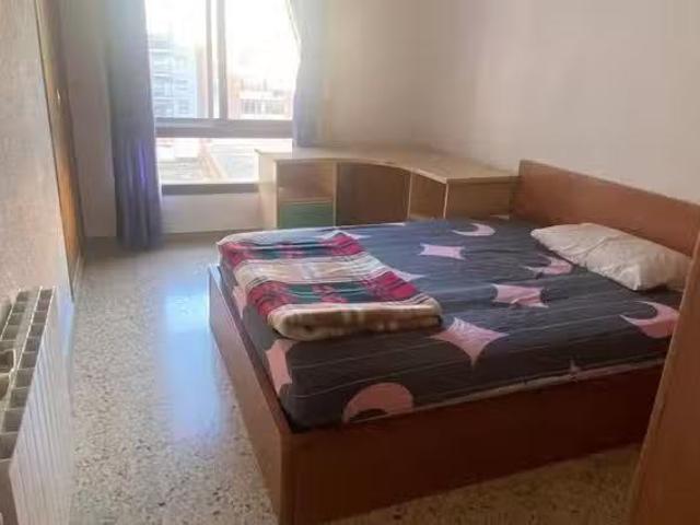 ¡En alquiler! Piso de 1 habitación en Carrer de Pere Martell.