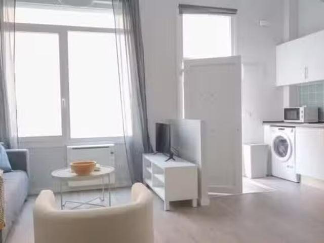 ¡En alquiler! Piso de 1 habitación en Paseo Perales