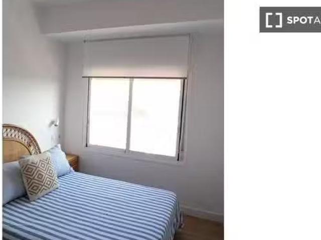 ¡Renta! Piso de 2 dormitorios en alquiler en Alicante