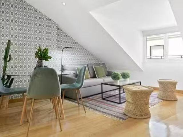 Único Piso de 2 habitaciones en Madrid