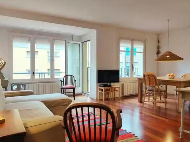 Único Piso de 2 habitaciones en Barcelona