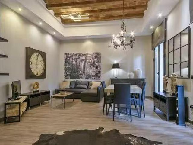 ¡Recién llegado! Piso de 3 habitaciones en Barcelona
