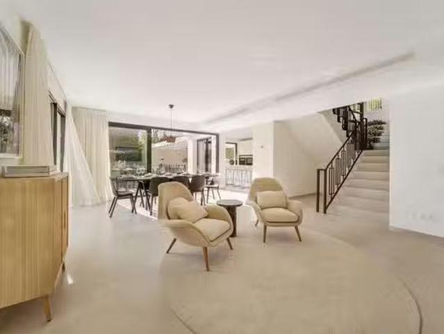 ¡Oferta! Piso de 4 habitaciones en Marbella