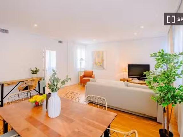 ¡Recién llegado! Piso en alquiler de 2 habitaciones en Jerónim.
