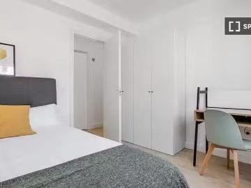 Calle de Antonio Ulloa, Plaza de Mariano Lanuza