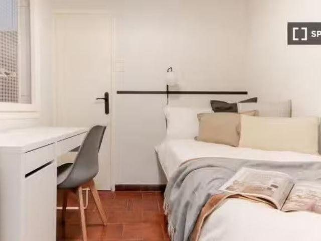 Nuevo Se alquila habitación en piso compartido, Sant Gervasi