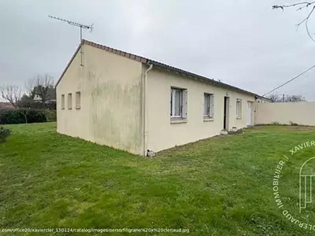 Nueil les Aubiers 79250 Achat / Vente maison 4 pièces t4 au dernier étage