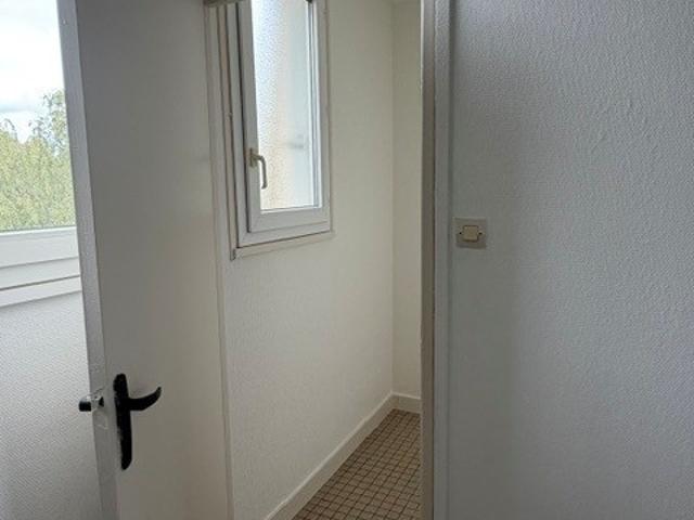 NUITS ST GEORGES APPARTEMENT T3 AVEC BALCON