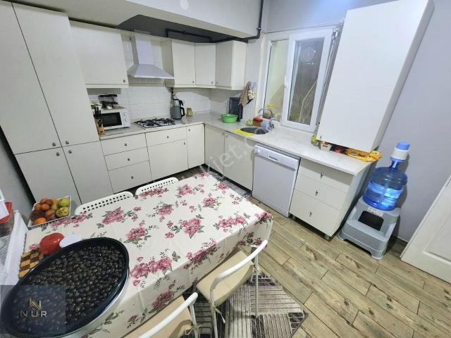 Bayraklı Çay Mah. Düzlükte 2 Katlı Müstakil Ev