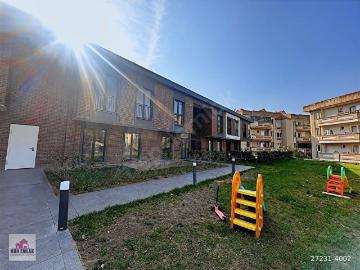 NUR EMLAKTAN TEK YETKİLİ RAVZA SİTESİNDE 3+1 152 M2 BAHÇE KATI