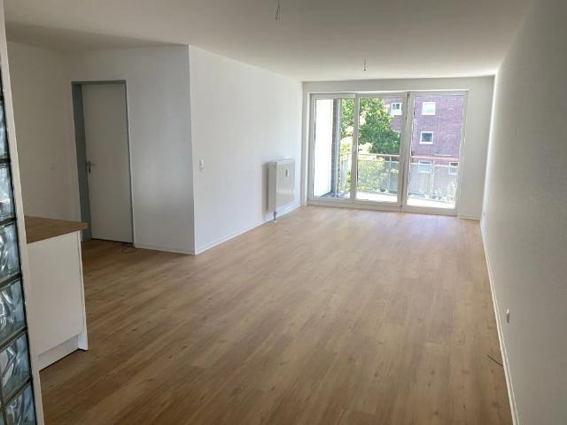 !NUR! FÜR STUDIERENDE DUAL ODER VOLLZEIT: WG Zimmer in moderner 6er WG