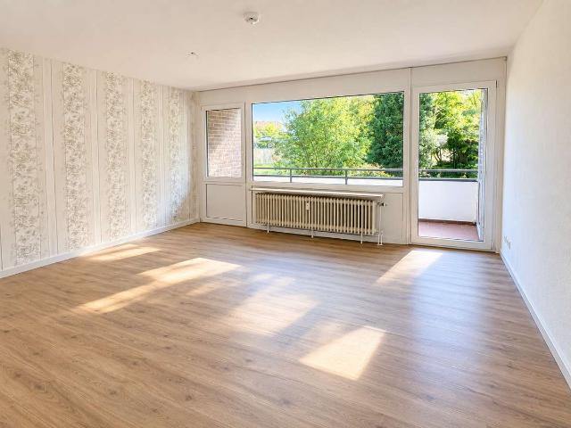Nur mit WBS: Gut aufgeteilte 3 Zimmer Wohnung mit Balkon im Erdgeschoss!