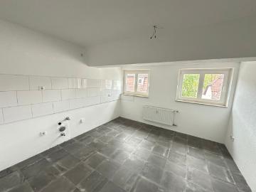 NUR mit WBS ! Möbel rein und fertig ! Traumwohnung im Grünen !