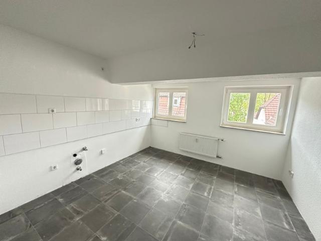 NUR mit WBS ! Möbel rein und fertig ! Traumwohnung im Grünen !
