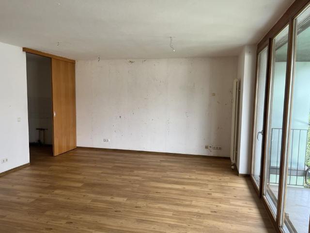 NUR MIT WOHNBERECHTIGUNGSSCHEIN NACH § 88D ! 1 Zimmer Wohnung sucht Nachmieter