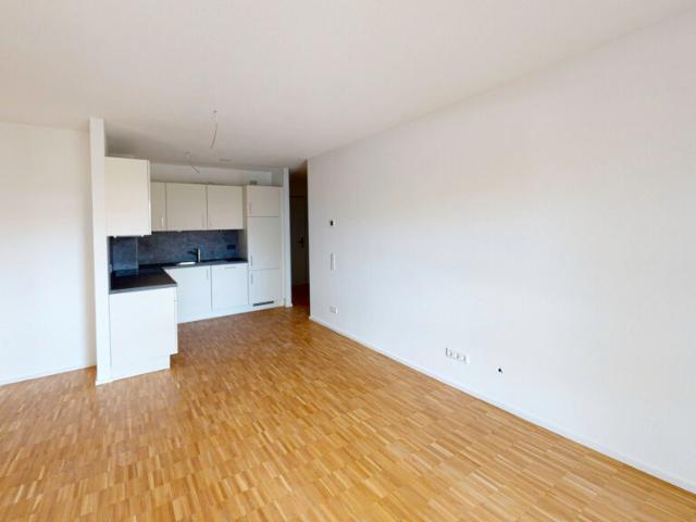 Nur mit Wohnberechtigungsschein!* Helle 2 Zimmer Wohnung mit moderner Einbauküche