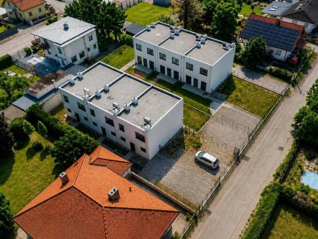 NUR NOCH 1 HAUS VERFÜGBAR! SCHLÜSSELFERTIG AUF EIGENGRUND + 2 PKW STELLPLÄTZE