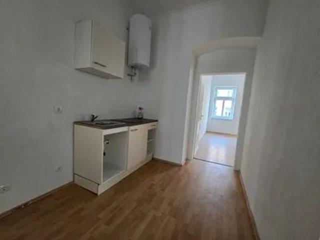 NUR NOCH 1 ZIMMERN frei 2er Studentinnen WG | möbliert | 1160 Wien | €650 ALL IN pro Zimmer