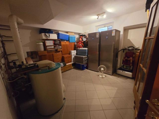 Nur wenige hundert Meter vom 21. Bezirk entfernt + einfamilienhaus + wohnesszimmer 50,44m² + 5 zimmer + vollunterkellert + garage