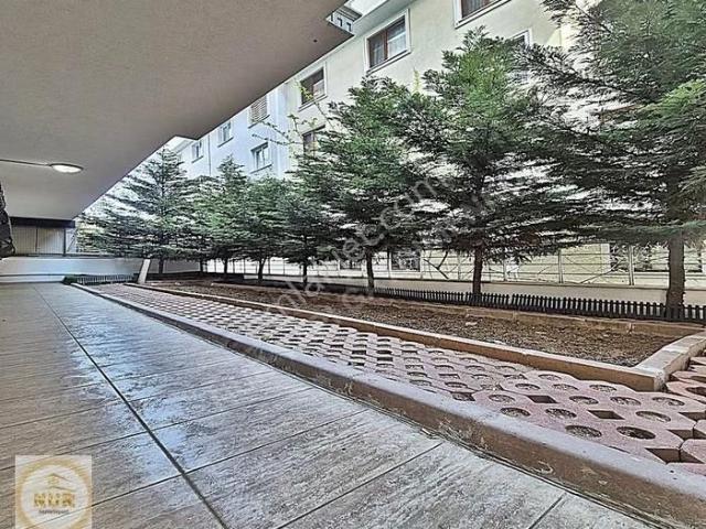 Nur Yapı'dan Metrobüse3dk!25.000kira Getirisiyle 3+1 Bahçe Kat