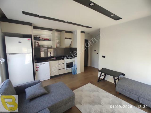 Nuray Ayhan'dan Yeniköy Merkezde Eşyalı Kiralık 1+1 Daire