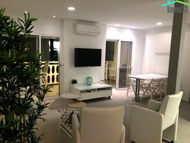 Nuria – Frente al Mar con Terraza y Vistas a Playa centro Villajoyosa. Alicante