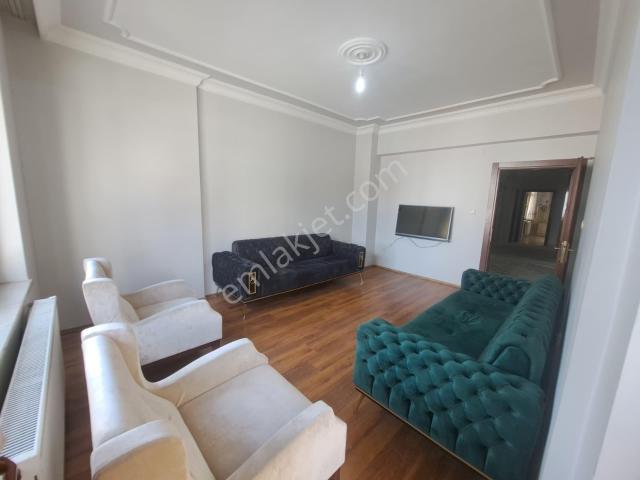 Nuriye Mah. Mimar Sinan Cd.de Merkeze Yakın 4+1 Eşyalı Kiralık