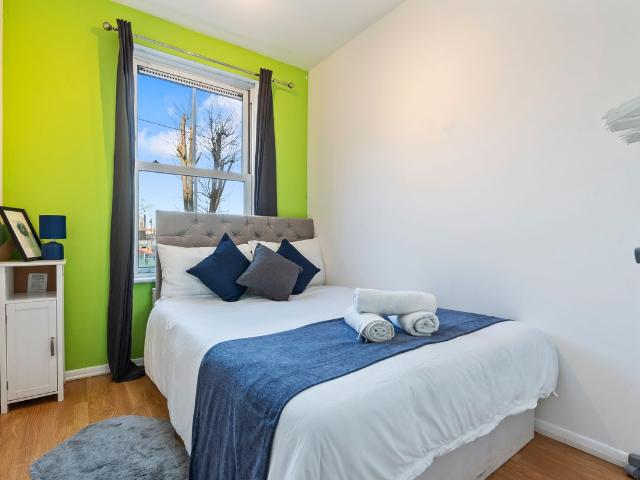 Nursery Road, London SW9, 4 bed terraced house to rent, £4,200 pcm | PrimeLocation