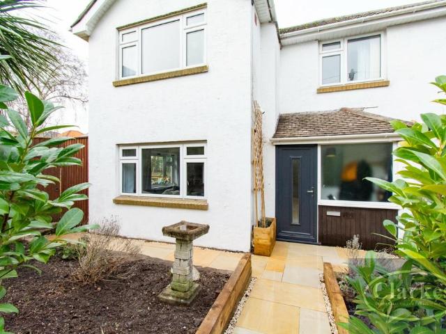 Nursery Road, Moordown, Dorset 3 bed detached house to rent £1,900 pcm £438 pw