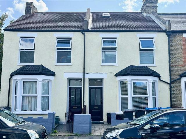 Nursery Road, Wimbledon, London, SW19 1 bed flat to rent £1,700 pcm £392 pw