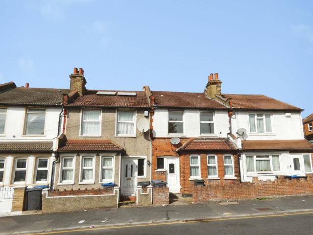 Nursery Road, Thornton Heath CR7, 2 bed property to rent, £1,800 pcm | PrimeLocation